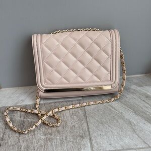 Aldo- Light pink-  Elegant Quilted Chain Shoulder Bag